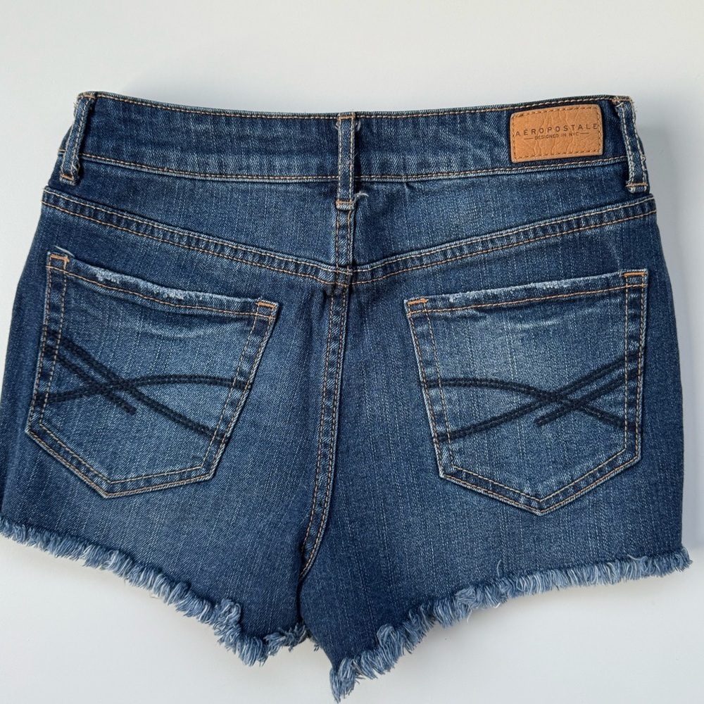 Aeropostale High Waisted Shorty Distressed Denim Shorts Sz 2 - Picture 4 of 7